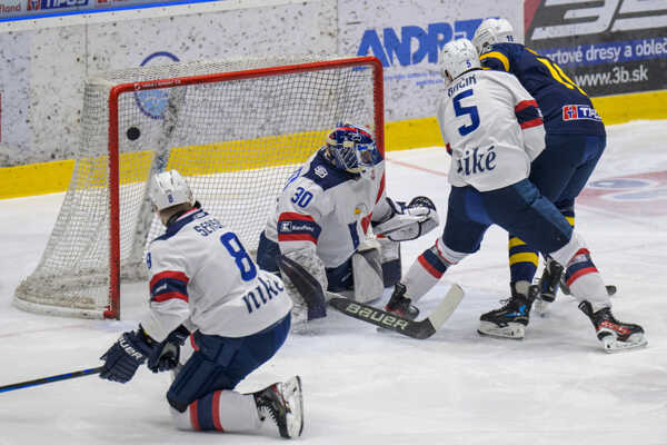 Michal Sersen, Denis Godla, Patrik Bačik (všetci Slovan), Branislav Rapáč (Spišská Nová Ves).