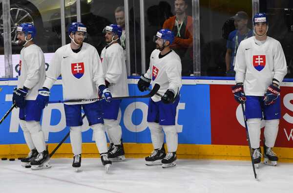 Slovenskí hokejisti trénovali v Prahe.
